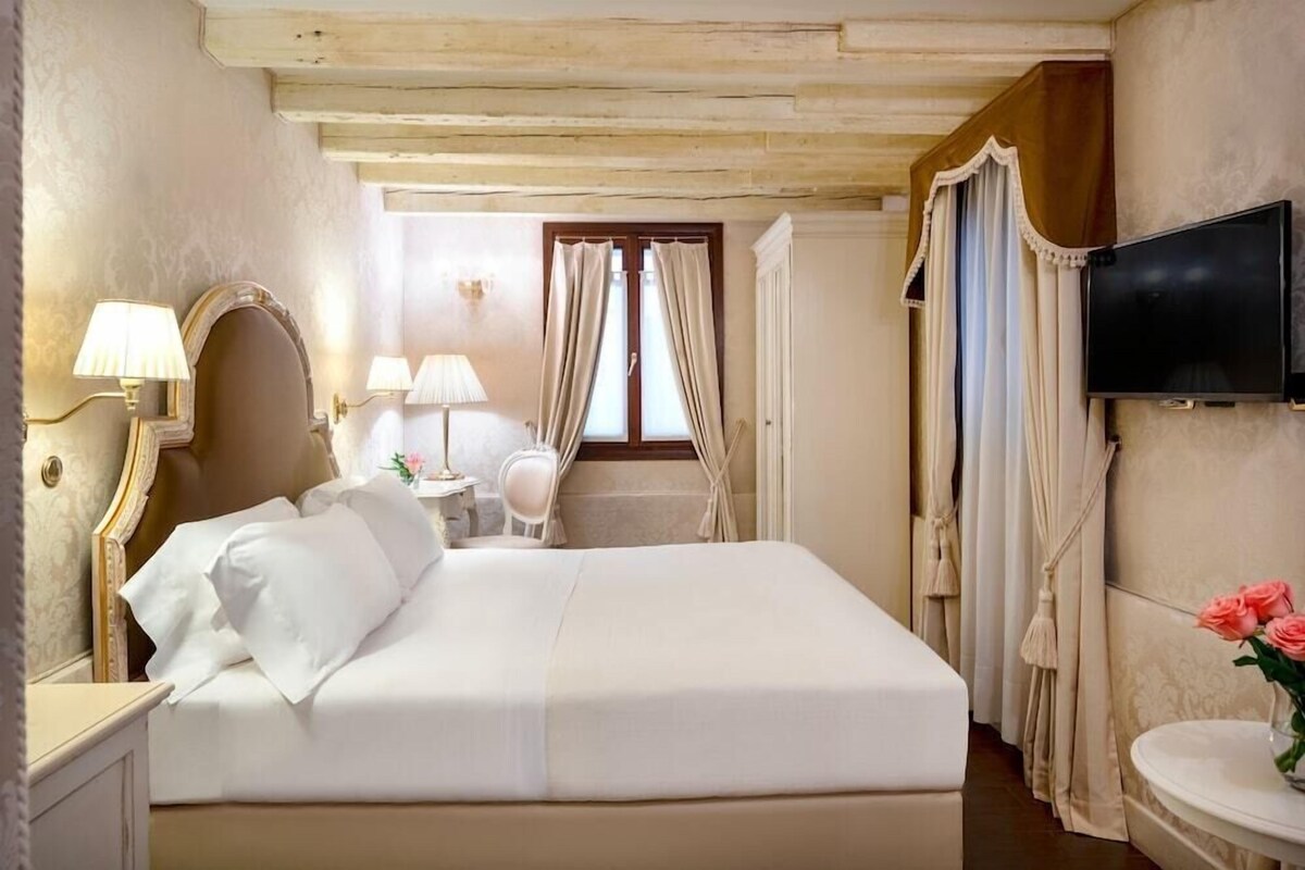 Literie de qualité supérieure, minibar, coffres-forts dans les chambres