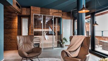 Adler Suite | Caja fuerte, cortinas opacas, tabla de planchar con plancha