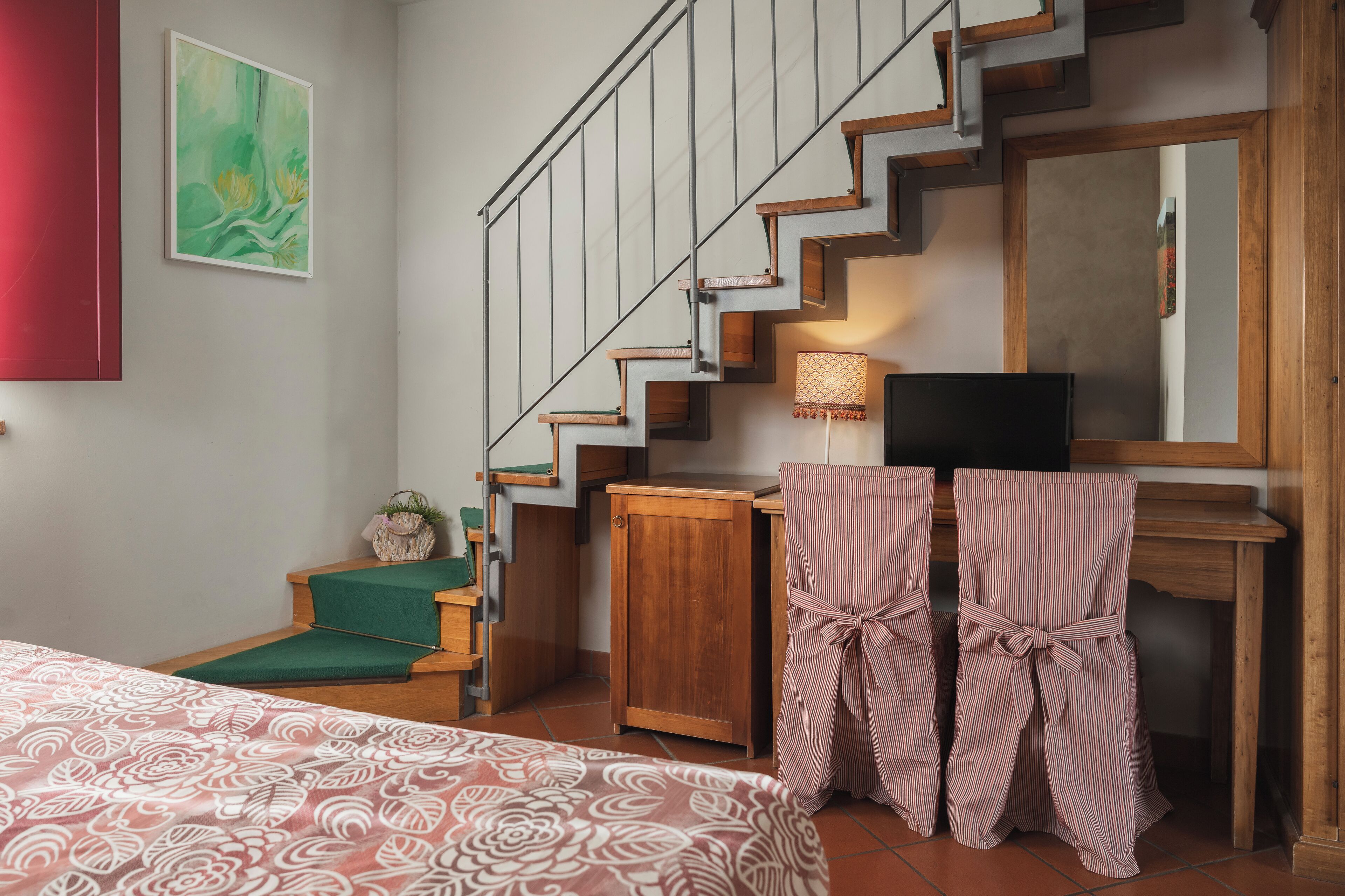 Ropa de cama hipoalergénica, cubrecamas y minibar 