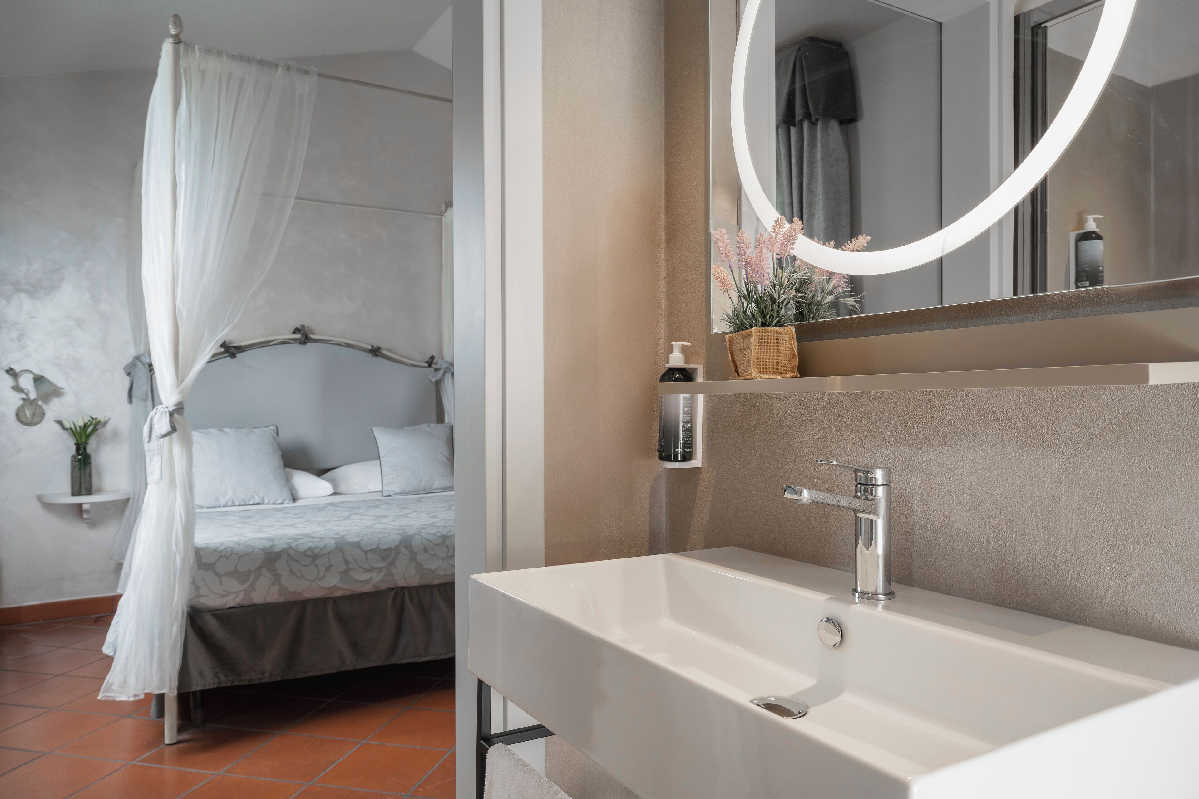 Foto - Hotel & Restaurant Casolare Le Terre Rosse