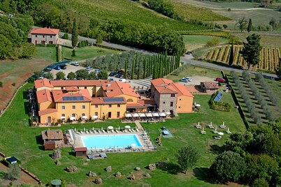 Hotel Casolare Le Terre Rosse