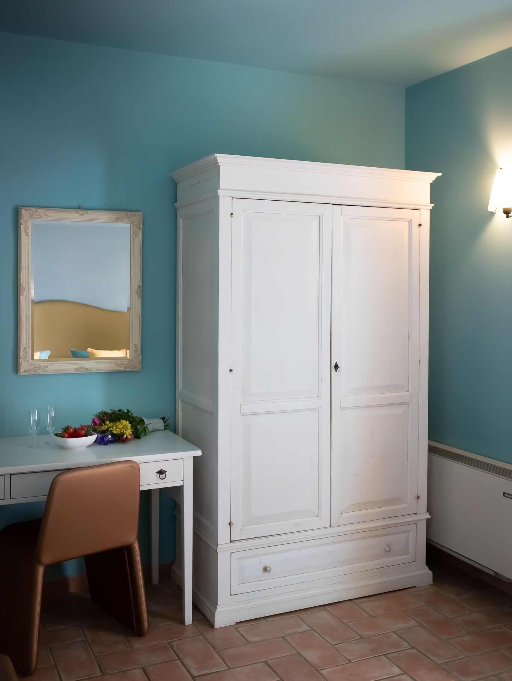 comfort apartment, 2 bedrooms, ground floor (with private garden) | 1 bedroom, hypo-allergenic bedding, down duvets, minibar