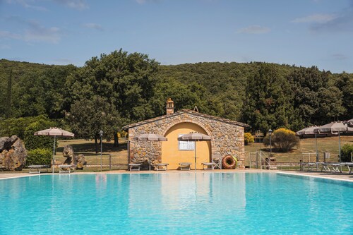 Hotel Casolare Le Terre Rosse