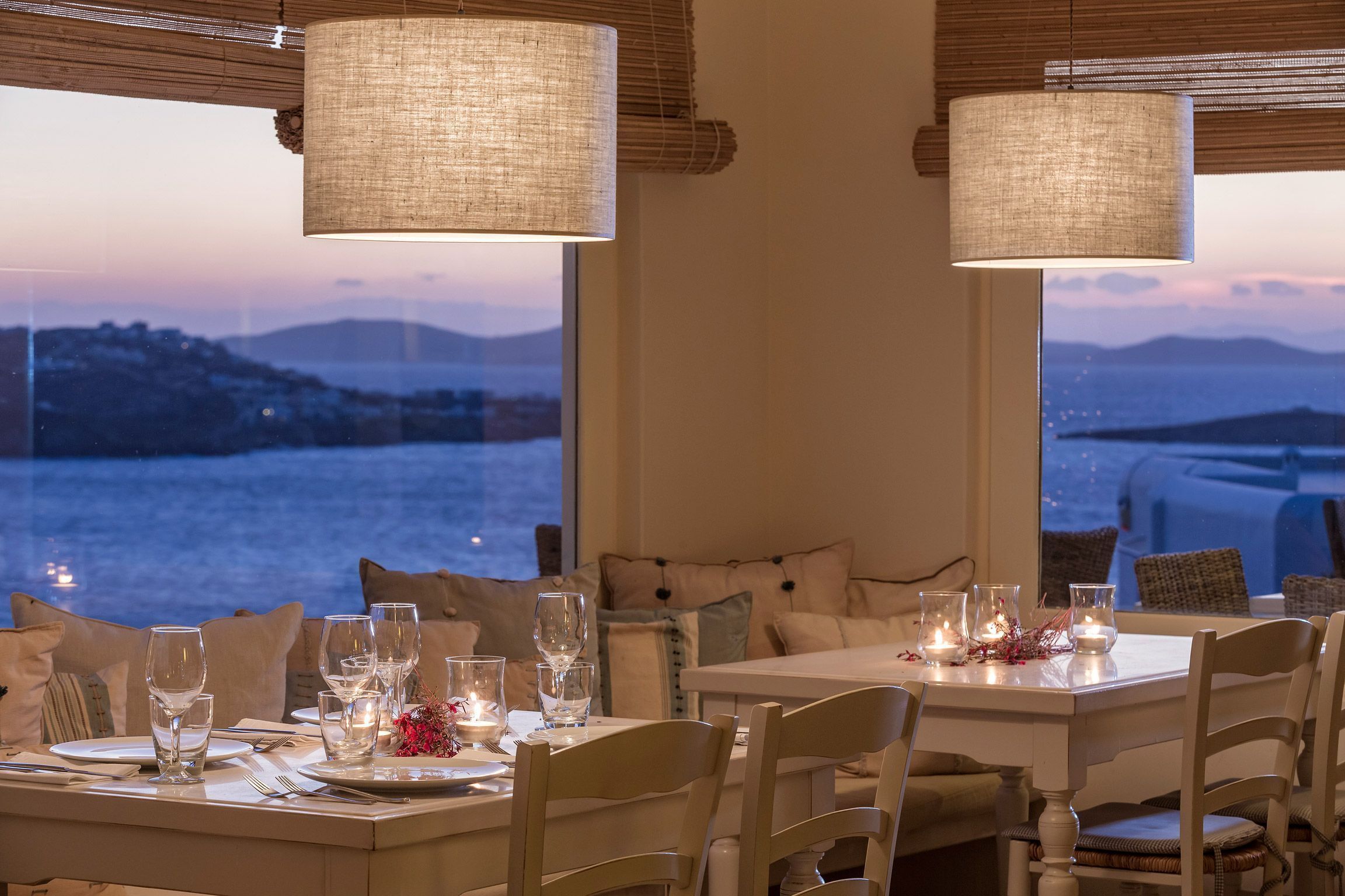  ランチ、ディナーに営業 (地中海料理)