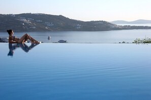 Seasonal outdoor pool - Vencia Boutique Hotel (Mykonos)