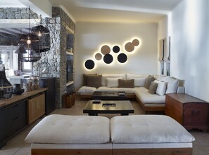 Lobby sitting area - Vencia Boutique Hotel (Mykonos)