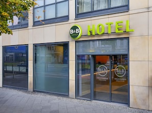 Exterior - B&B Hotel Berlin City-Ost (Berlin)