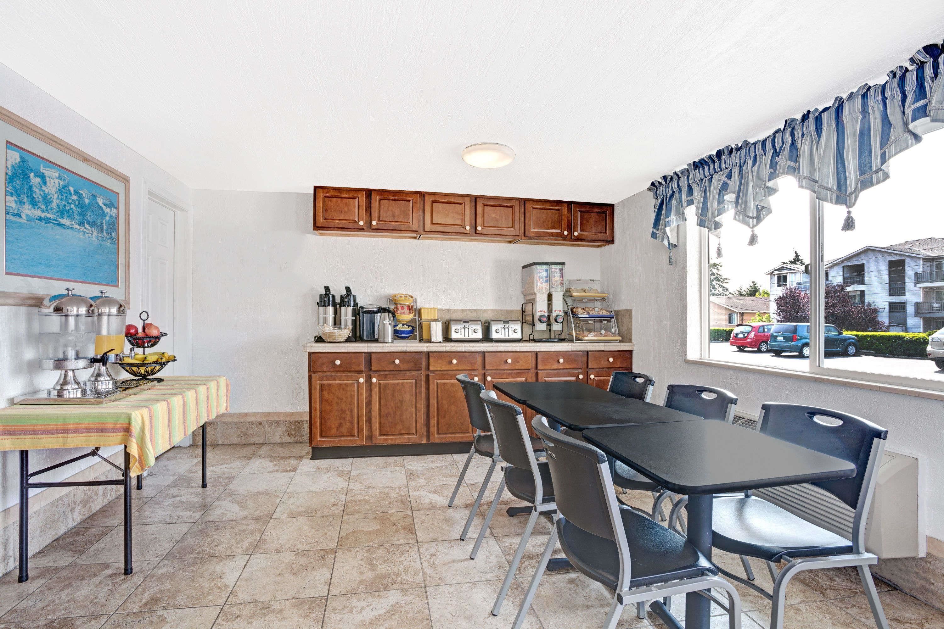 Photo - Days Inn by Wyndham Seattle North of Downtown