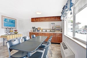 Café da manhã continental grátis todos os dias