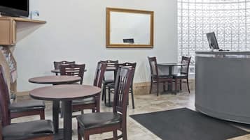 Desayuno continental incluido todos los días