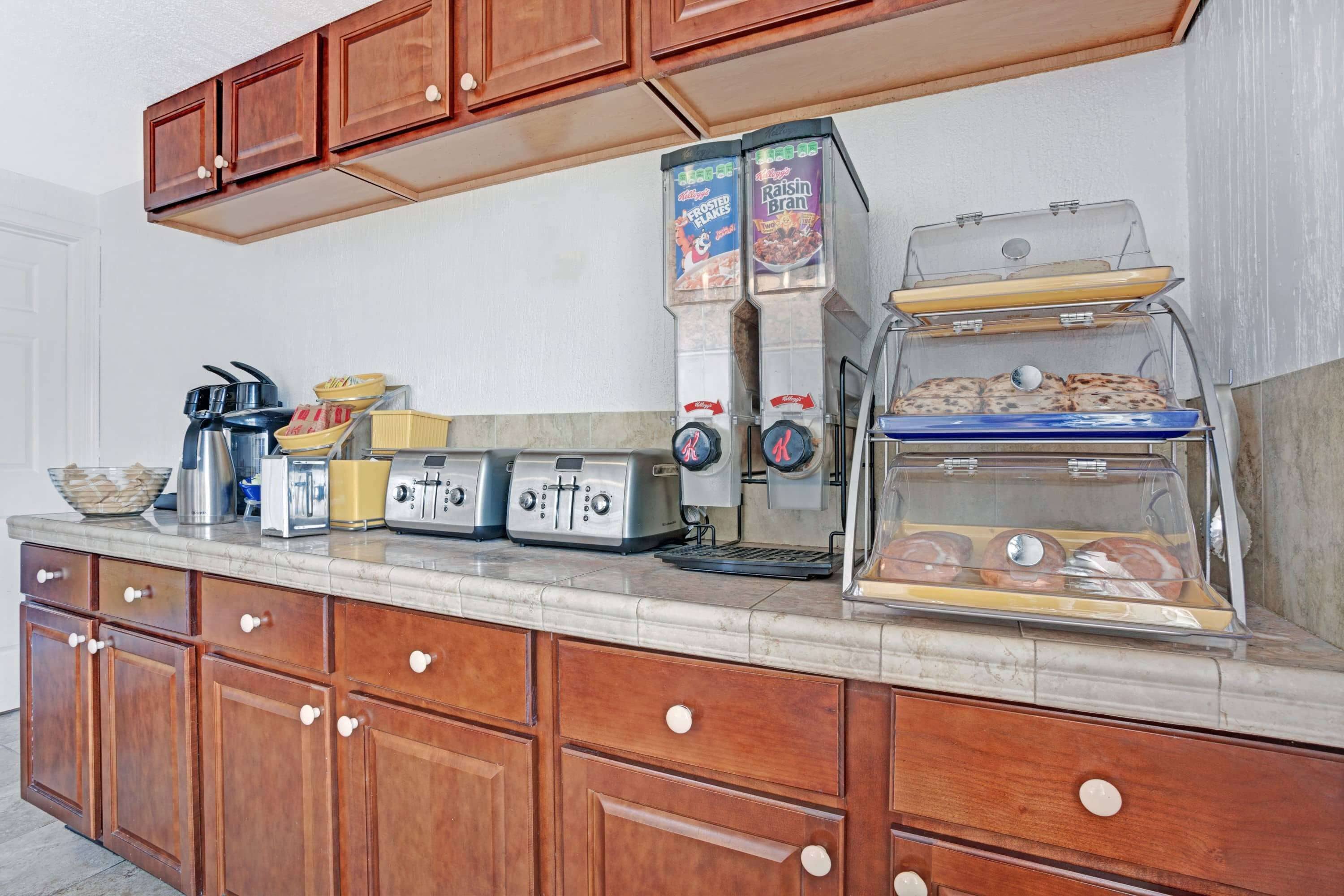 Photo - Days Inn by Wyndham Seattle North of Downtown