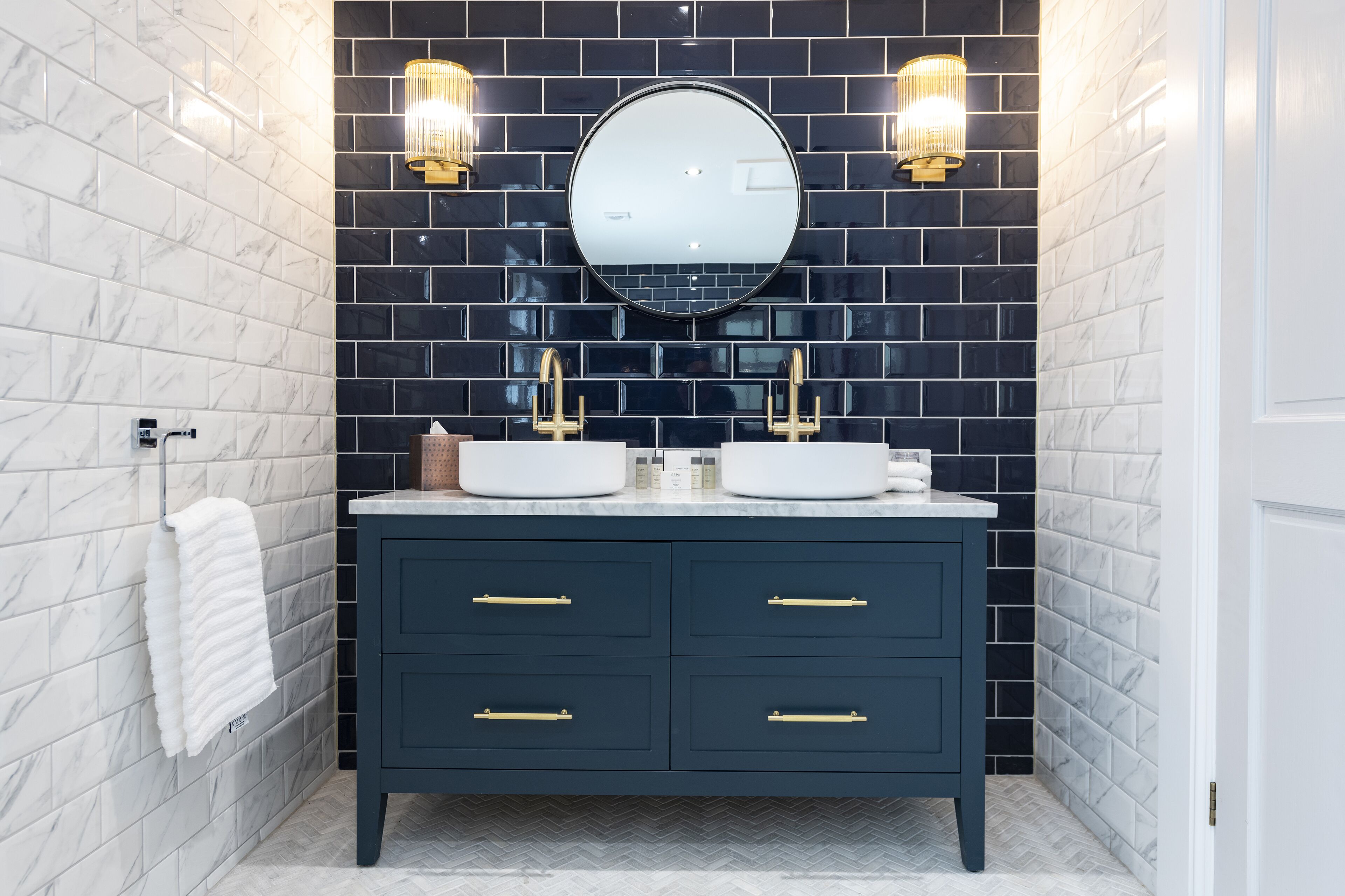 gate lodge | bathroom | free toiletries, hair dryer, bathrobes, towels