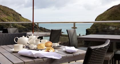 The Lugger Hotel