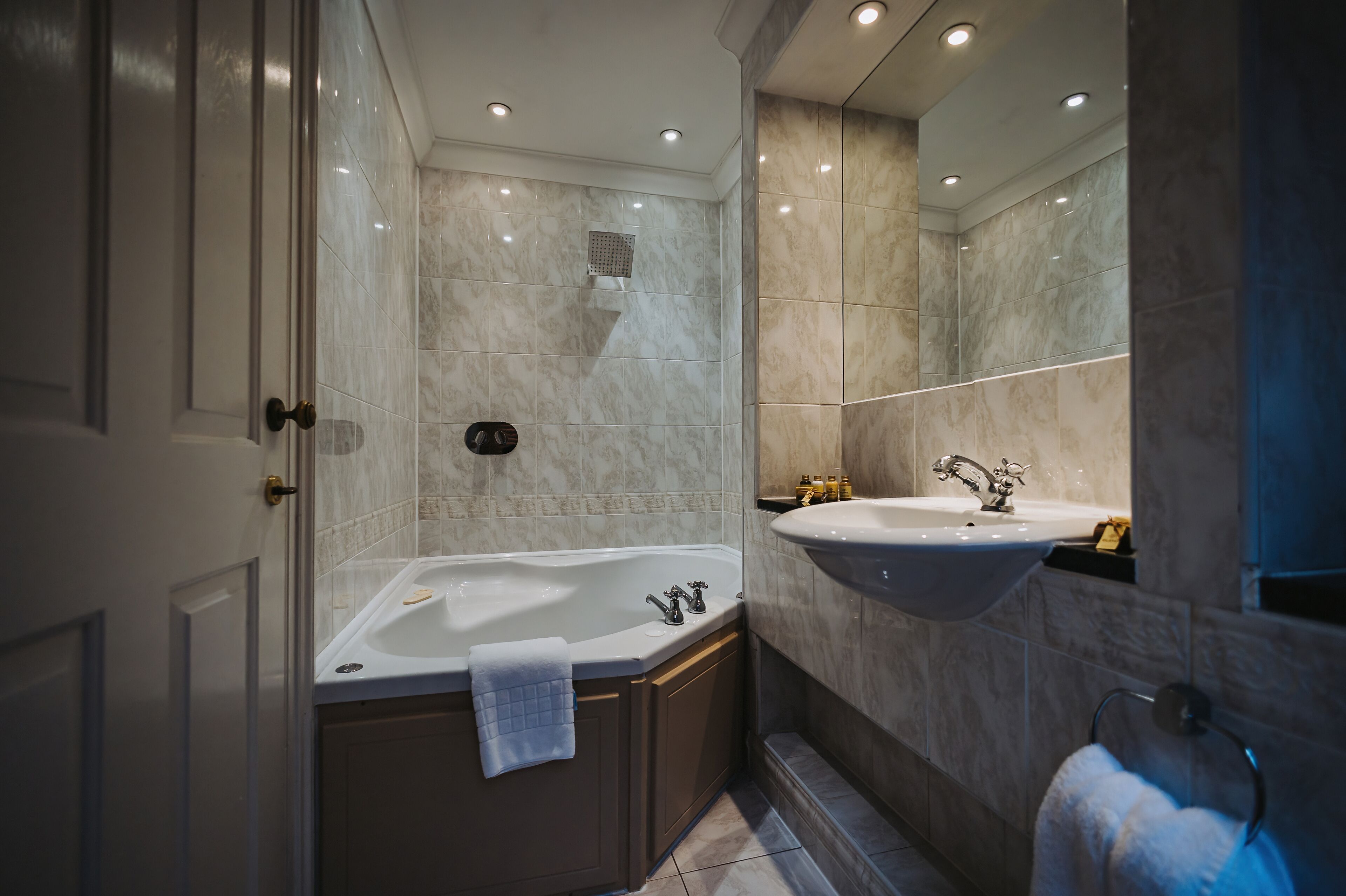 Foto - Brook Hall Hotel