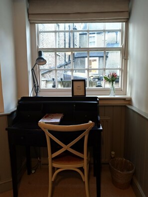 Deluxe Double Room, Ensuite | Room amenity - Tower House (Oxford)