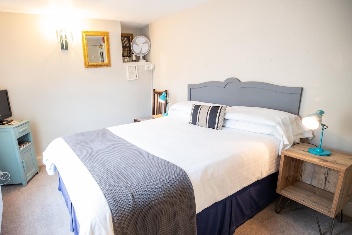 Double Room, Shared Bathroom