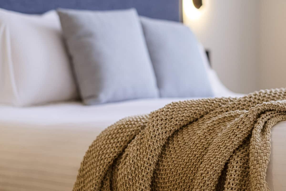 Premium bedding, minibar, desk, blackout drapes