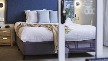 Biancheria da letto di alta qualità, minibar, una scrivania