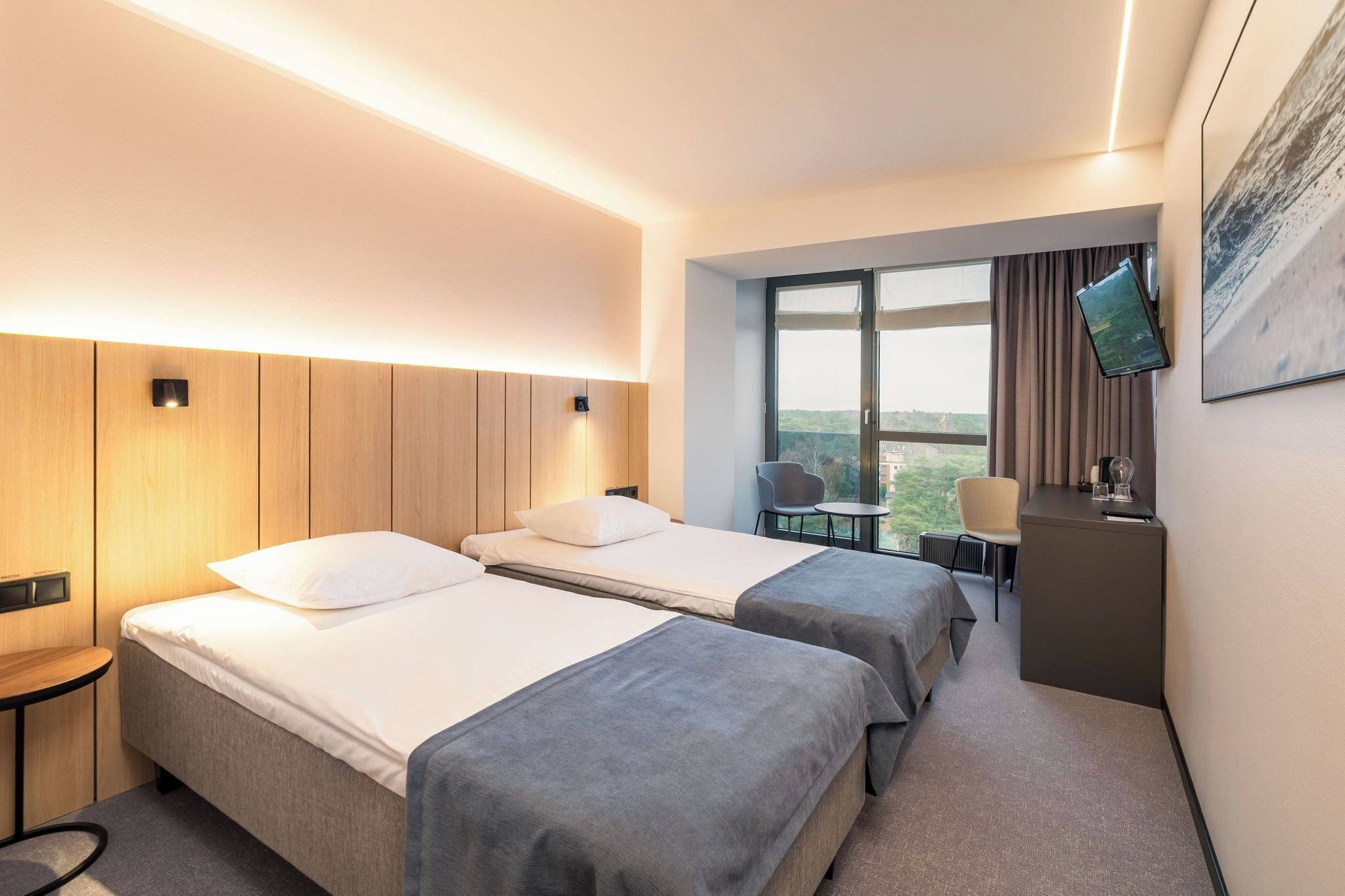 Habitación Confort con 2 camas individuales, 2 camas individuales | Escritorio, espacio para trabajar con un portátil, cortinas opacas