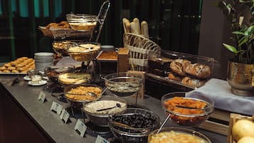 Gratis frukostbuffé varje dag