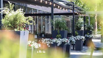 Aperto a colazione, pranzo e cena