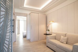 Suite ejecutiva, 2 habitaciones (Park) | Ropa de cama de alta calidad y minibar 
