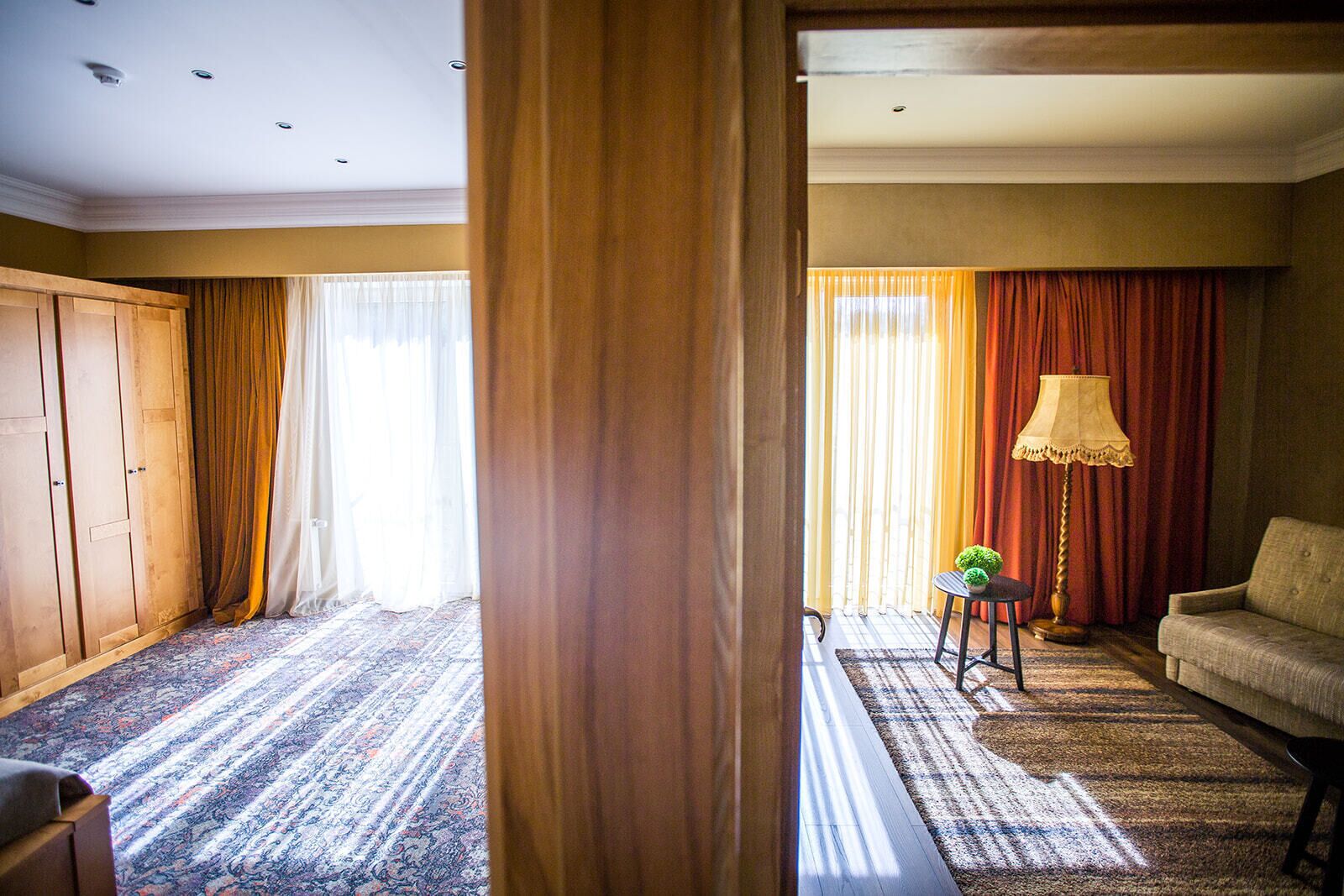 presidential suite | hypo-allergenic bedding, minibar, in-room safe, desk