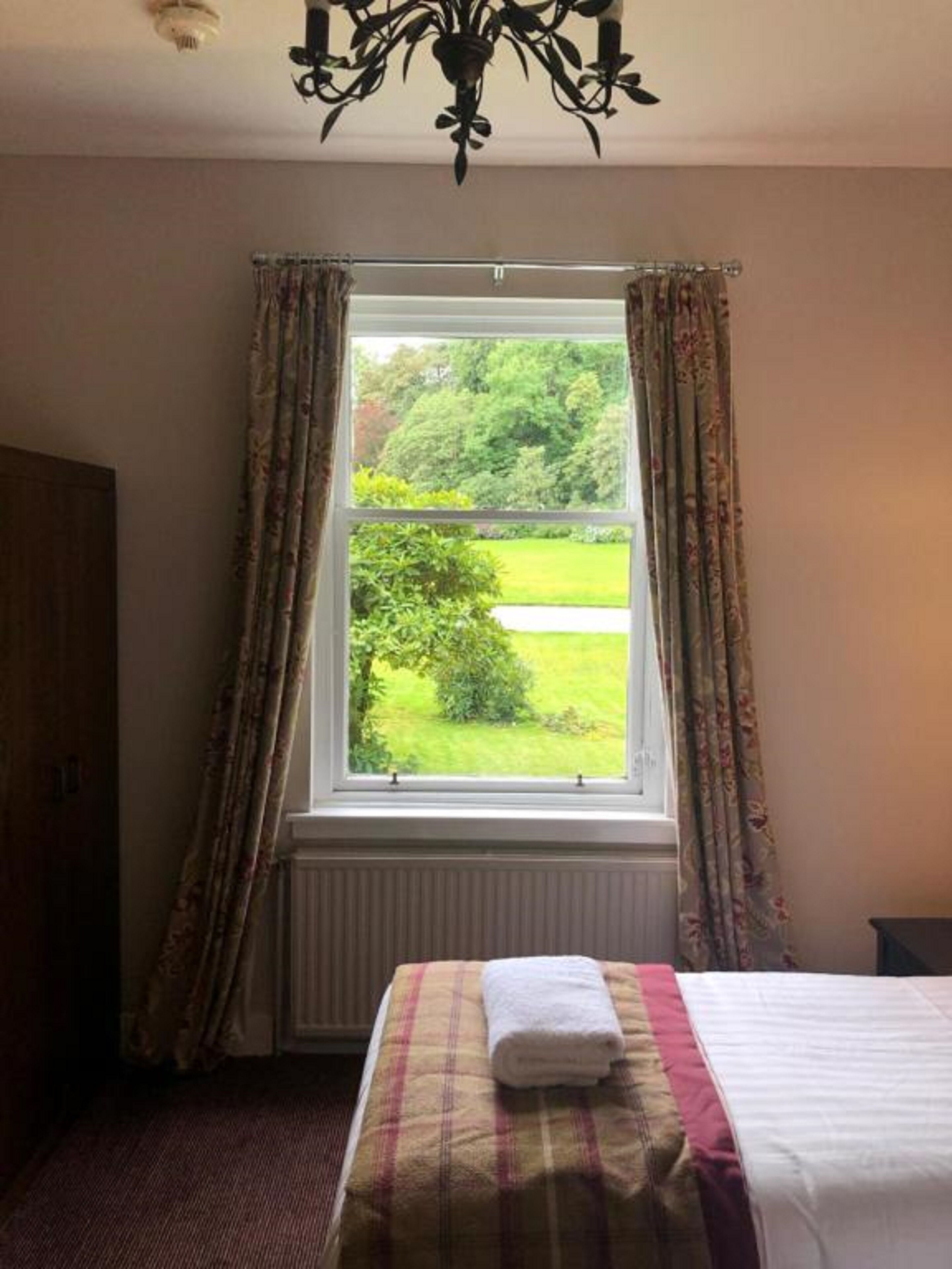 individually decorated, desk, free wifi, bed sheets