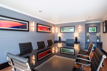 Sandman Hotel Suites Winnipeg Airport - Image 56