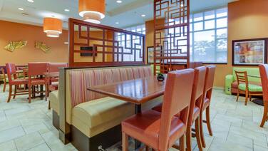 Drury Inn & Suites West Des Moines
