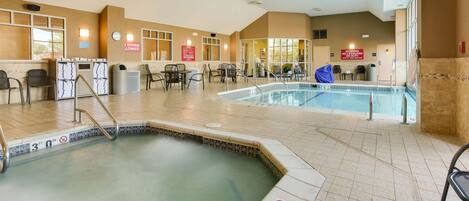 Innenpool, Außenpool