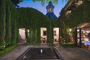 Property entrance - El Convento Boutique Hotel (Antigua Guatemala)