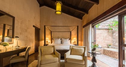 El Convento Boutique Hotel