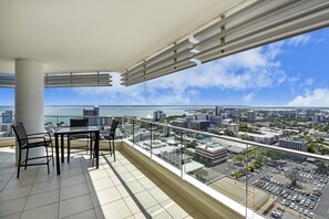 Departamento, 3 habitaciones | Balcón