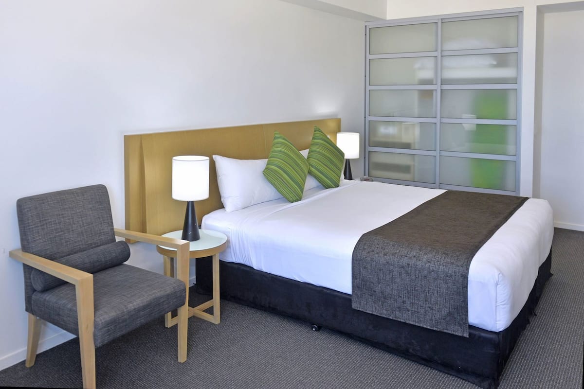 In-room safe, individually furnished, desk, laptop workspace