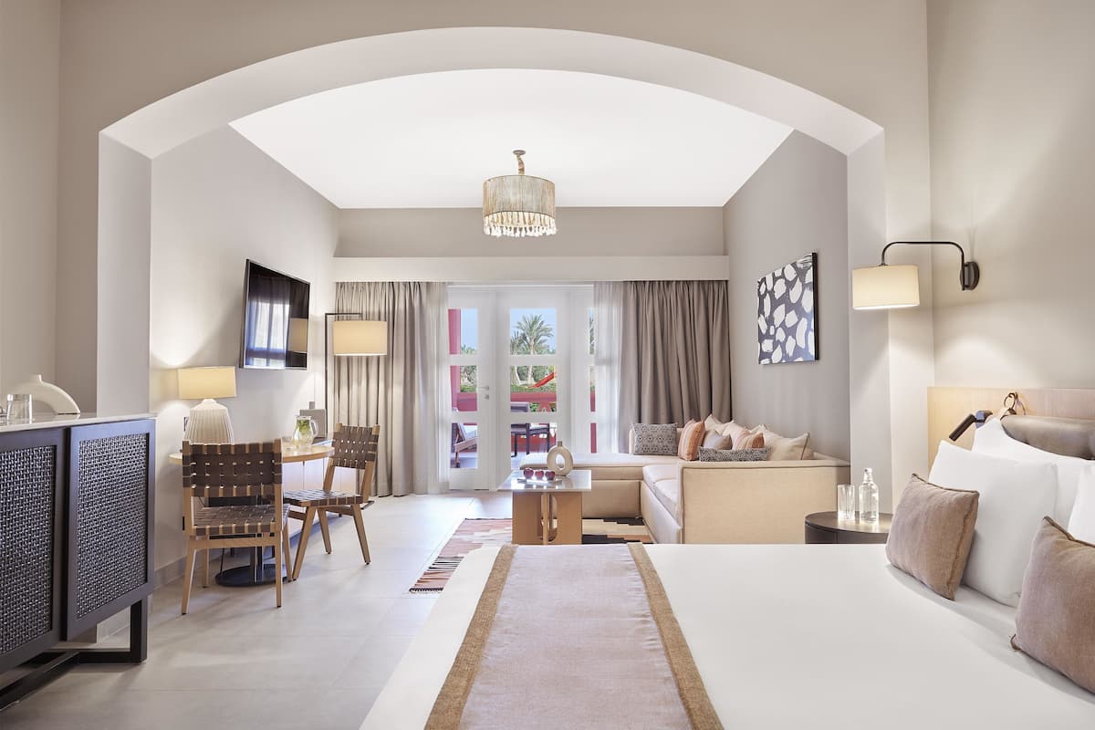 Junior Suite King | Roupas de cama de algodão egípcio, roupas de cama premium, frigobar