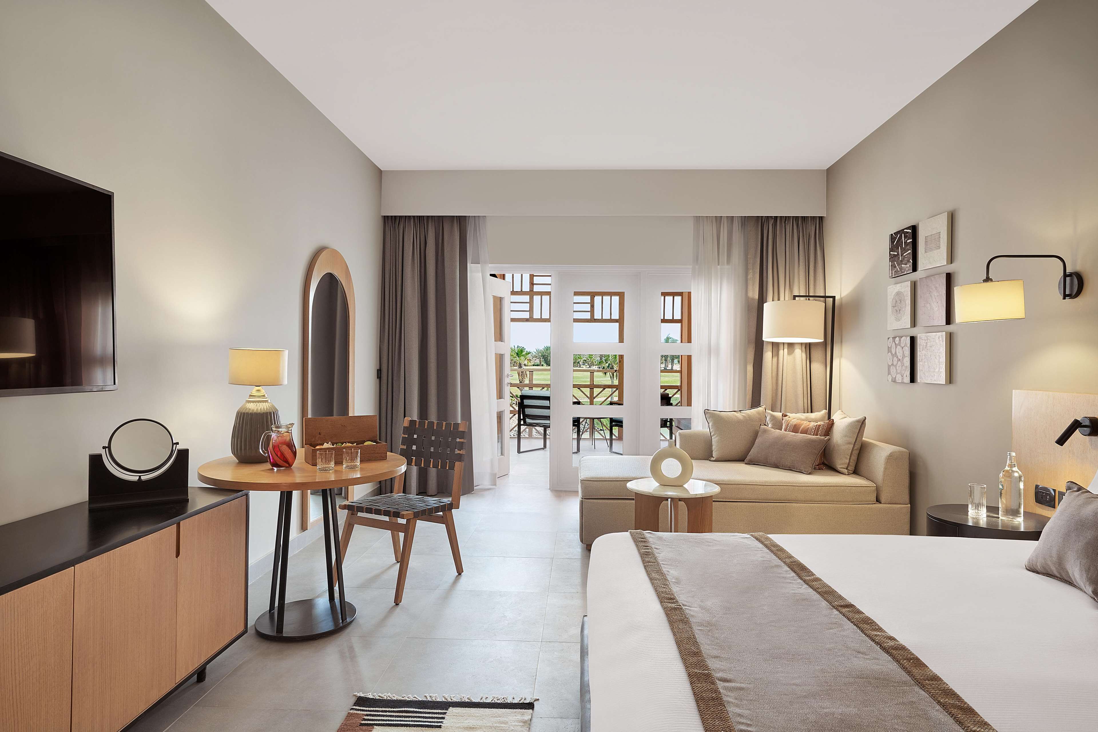 premium king view | 1 bedroom, egyptian cotton sheets, premium bedding, minibar