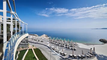 Privat strand, vit sandstrand och gratis transport till/frÄn stranden