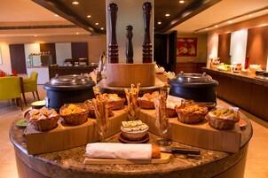 Daily buffet breakfast for a fee