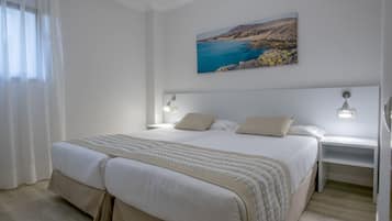 1 slaapkamer, een strijkplank/strijkijzer, gratis wifi, beddengoed