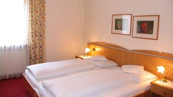 In-room safe, free WiFi