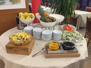 Daily buffet breakfast (EUR 15 per person)