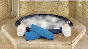 Body treatments, aromatherapy, facials, massage/treatment rooms