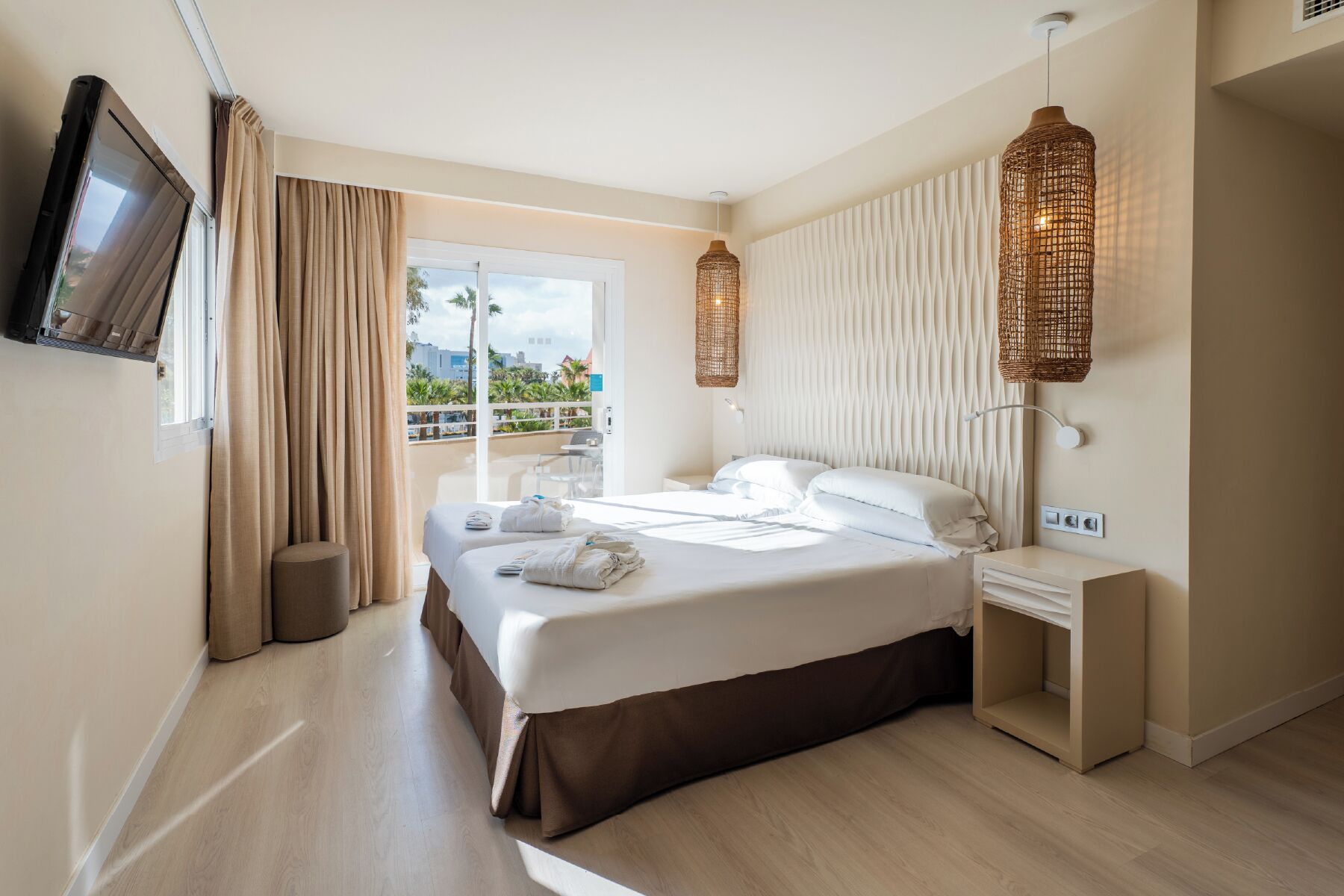 Superior Room | Minibar, Schreibtisch, kostenloses WLAN, Bettwäsche