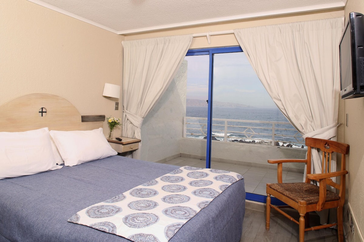 1 bedroom, in-room safe, laptop workspace, blackout curtains