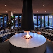 Hotel Realm