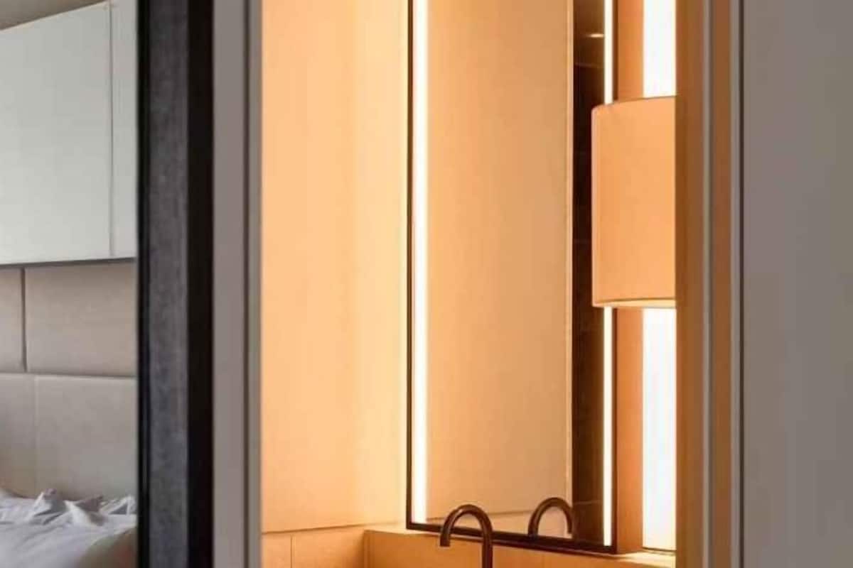 Premium bedding, down duvets, pillow-top beds, minibar