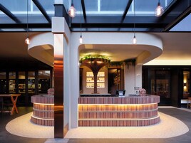 Bar (en la propiedad)