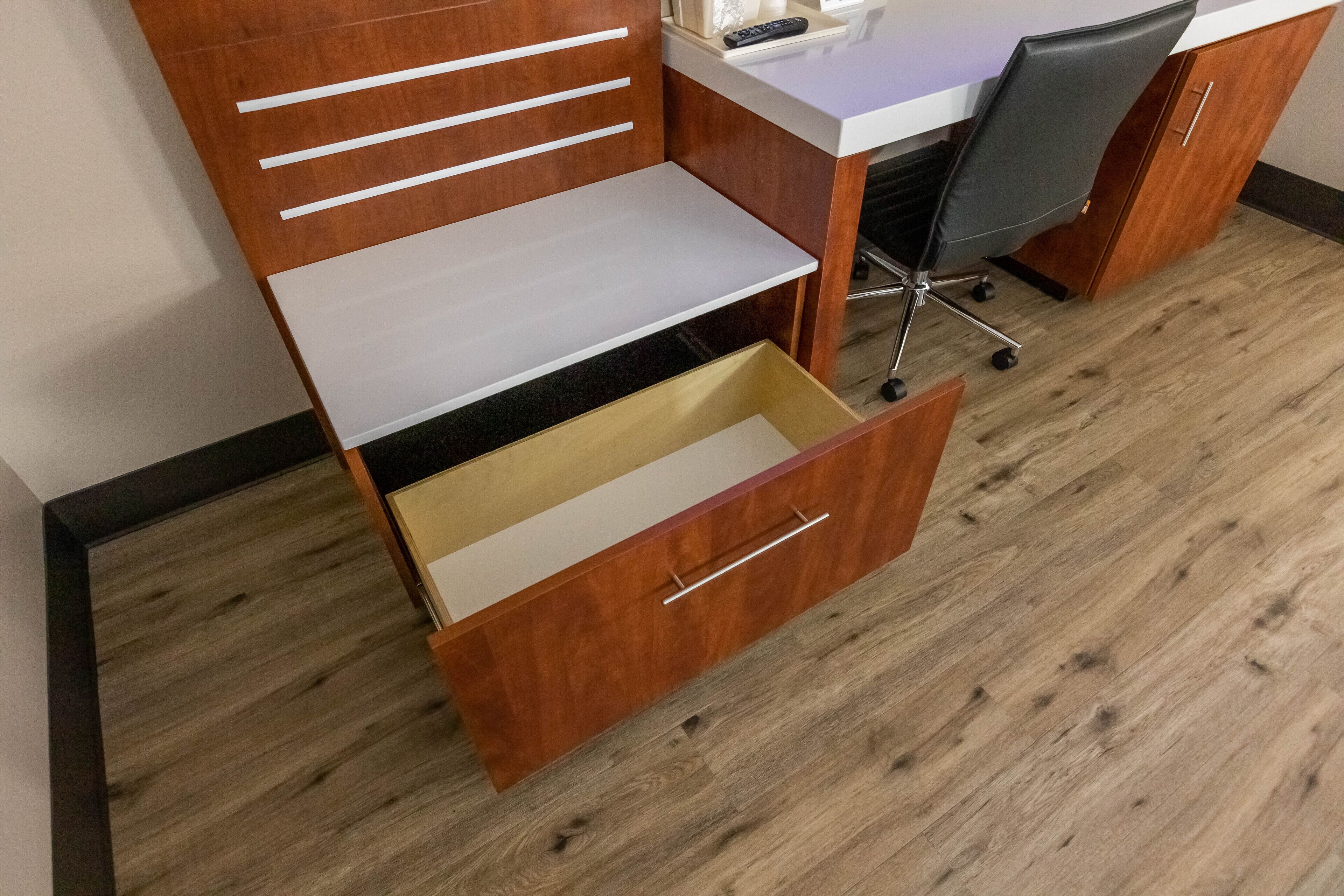 family studio suite, multiple beds, non smoking | 1 bedroom, egyptian cotton sheets, premium bedding, down duvets