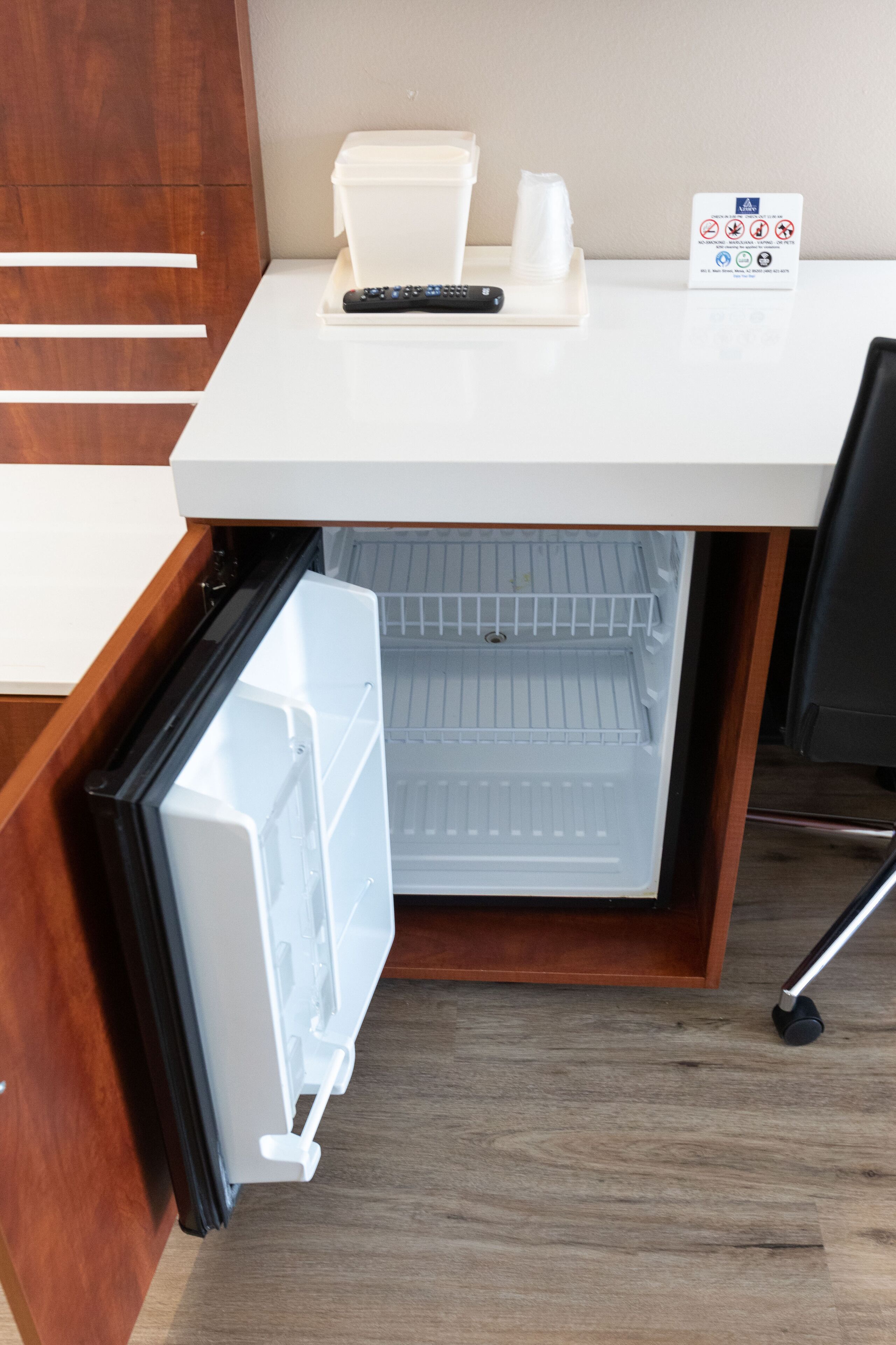 presidential room, 1 king bed with sofa bed, non smoking, jetted tub | 1 bedroom, egyptian cotton sheets, premium bedding, down duvets